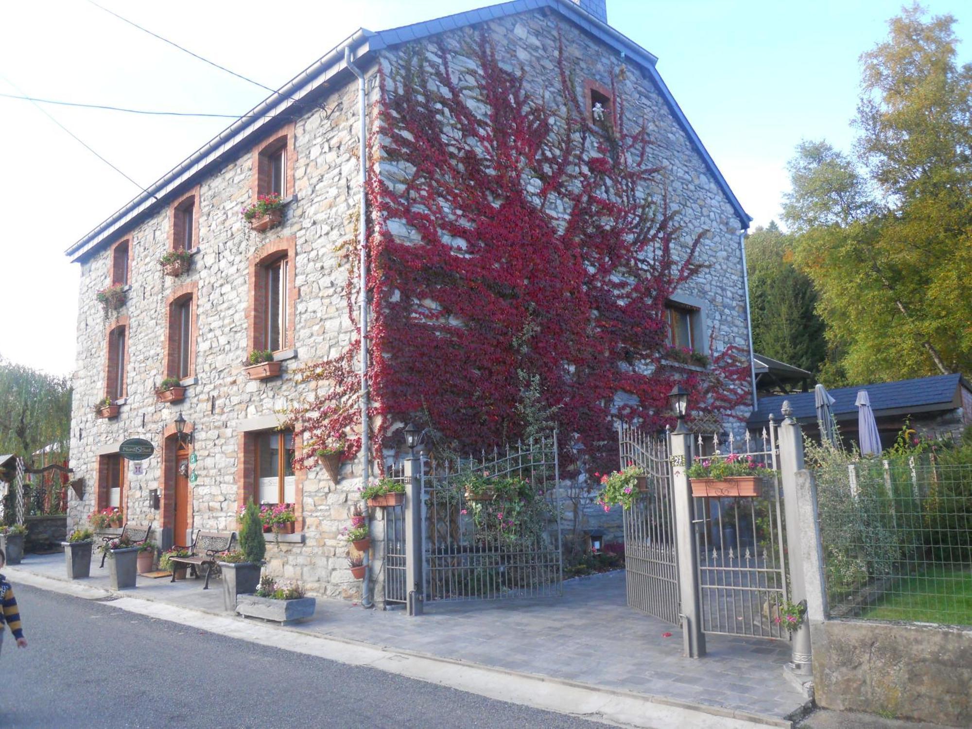 Salmchâteau B&B Nord Sud المظهر الخارجي الصورة